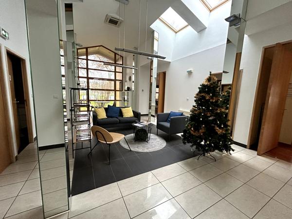 A LOUER : Très beaux bureaux 420 m2 - NORD de NANTES - possibilité de signalétique sur axe passant