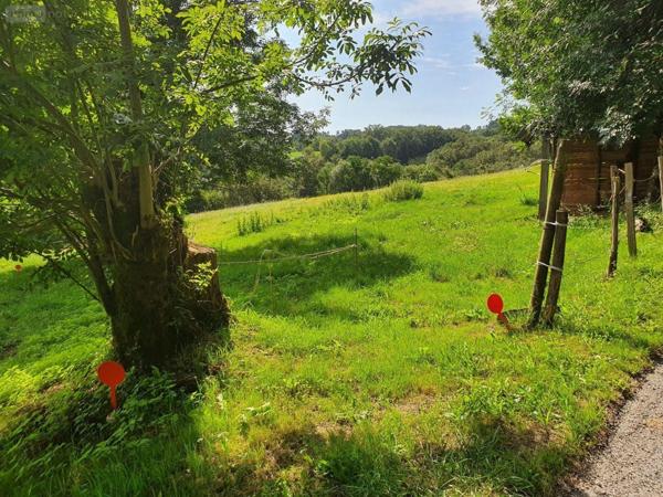 Terrain à Batir à vendre à Bagnac-sur-Célé dans le Lot (46270), ref : VT712