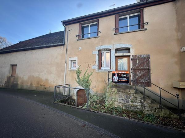 Maison au coeur de village à finir de rénover