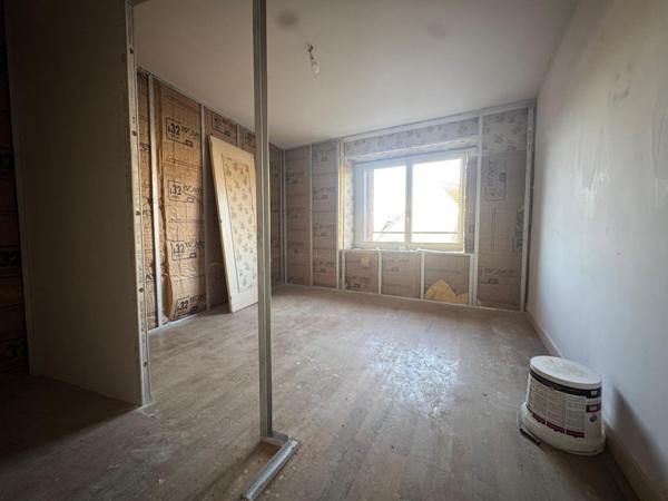 Maison au coeur de village à finir de rénover