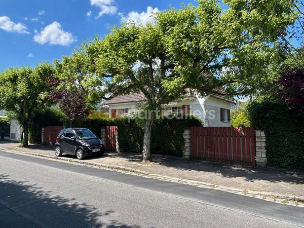Vente
                Maison118 m² - 7 Pièces -
                    DRAVEIL (91210)