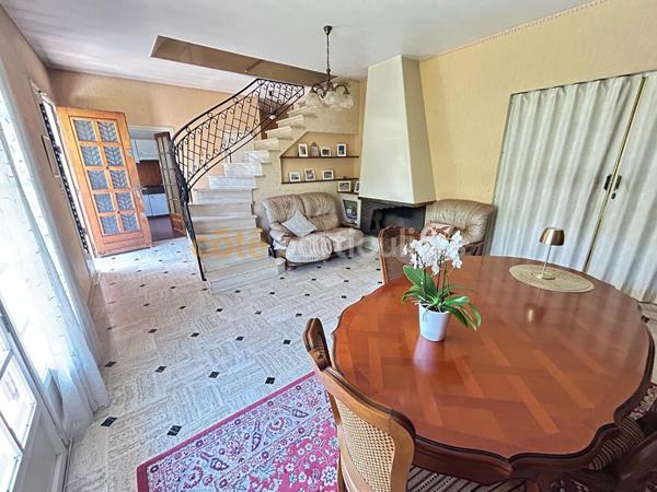 Vente
                Maison118 m² - 7 Pièces -
                    DRAVEIL (91210)