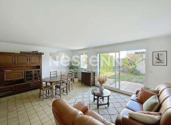 A VENDRE Maison 4 pièces avec garage Montigny Le Bretonneux