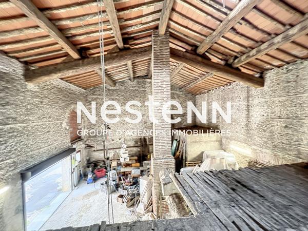 A VENDRE - TOULOUGES - IMMEUBLE LOUE 4 APPARTEMENTS + 2 GRANGES