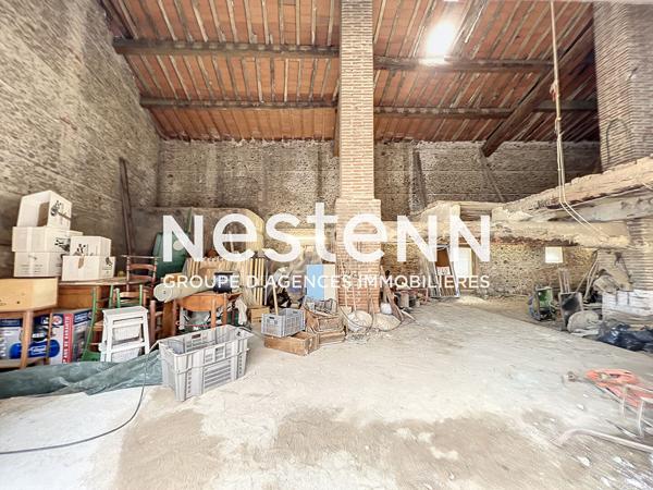 A VENDRE - TOULOUGES - IMMEUBLE LOUE 4 APPARTEMENTS + 2 GRANGES