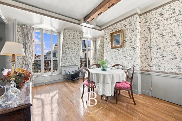 Paris 3ème, Appartement 2 Chambres -  114 m² à vendre