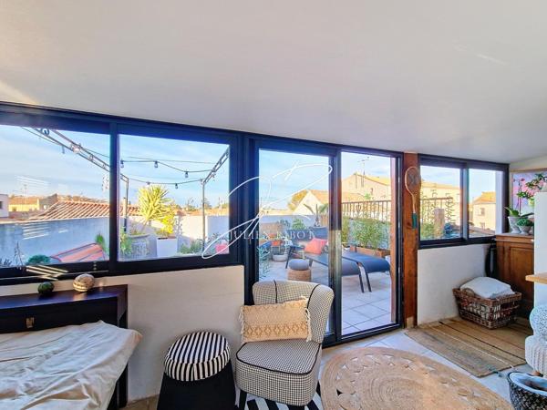 Maison de ville avec local commercial et triplex