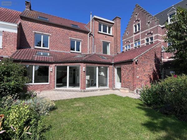 Maison de maître à vendre à Hazebrouck dans le Nord (59190), ref : 13078/3462   
centre ville