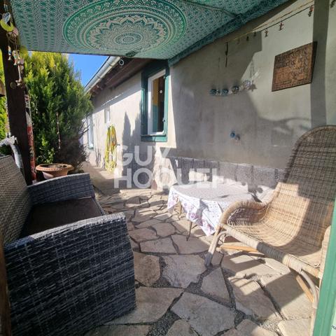 Maison individuelle de plain-pied 3 pièces 71 m² habitables sur grand terrain de 15,15 ares