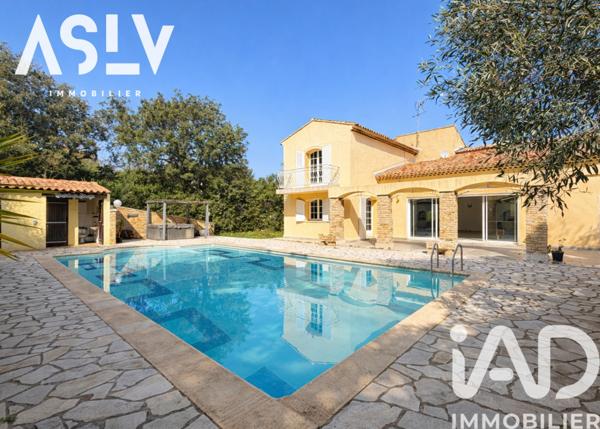 Maison à vendre 6 pièces 222 m² Six-Fours-les-Plages