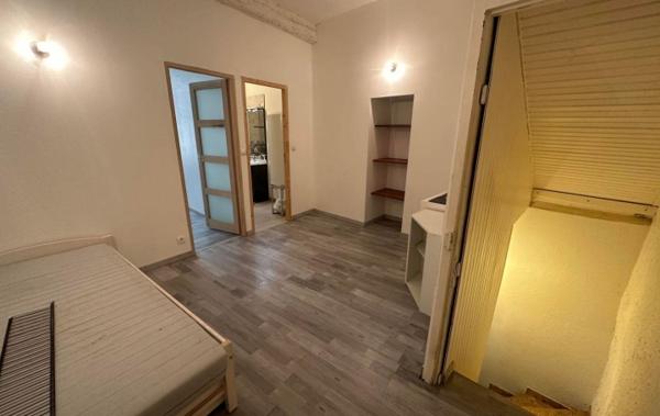 Vente Immeuble Immeuble - 2 appartements+ remise Montagnac   