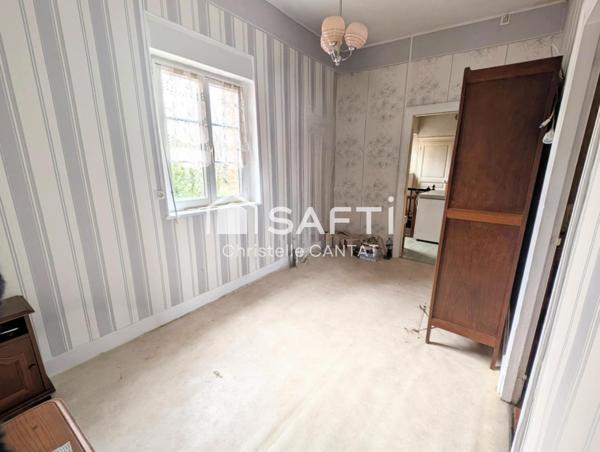 Maison de ville 104m², 5 pièces, 3 chambres, garage.