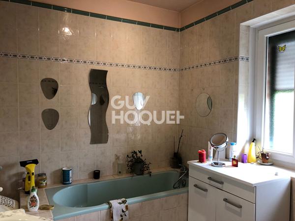 Charmante Maison à Vendre - 7 Pièces avec Jardin et Garage !