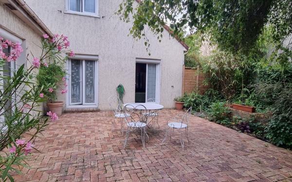 Maison à vendre    4 pièces • 116,56 m2 Noisy-le-Grand