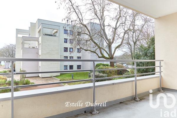 Appartement à vendre 4 pièces 74 m² Montigny-le-Bretonneux