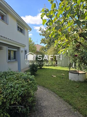 Maison familiale avec piscine, garage et dépendance
