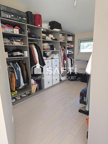 Maison familiale avec piscine, garage et dépendance