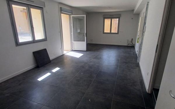 Appartement à vendre    2 pièces • 45,41 m2 Saint-Étienne-de-Saint-Geoirs