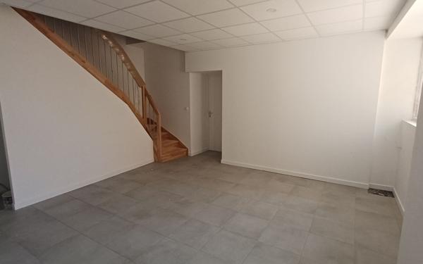 Appartement à vendre    2 pièces • 45,41 m2 Saint-Étienne-de-Saint-Geoirs