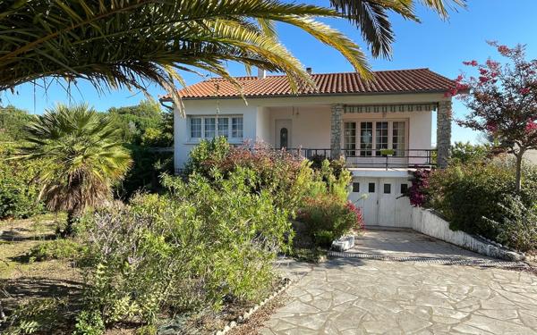 Maison à vendre    3 pièces •  Le Grand-Village-Plage