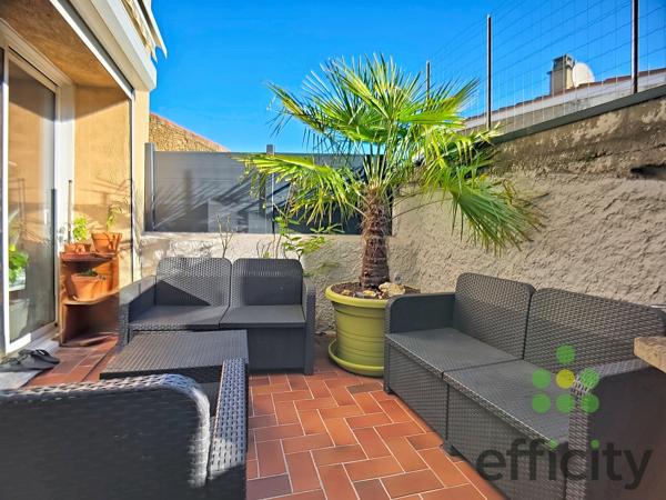 Maison
         5 pièces
        - 129 m² Exclusivité 215 000 € *