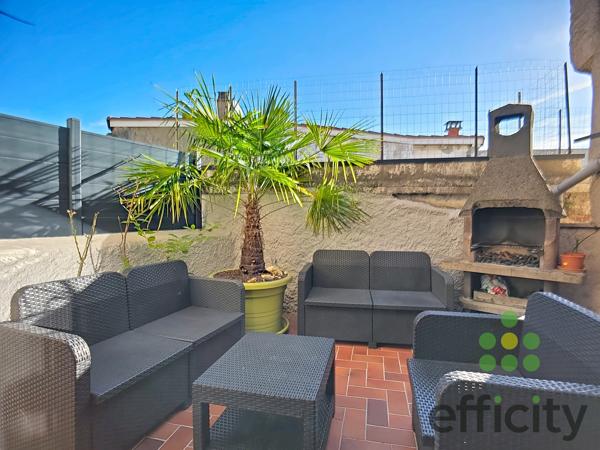 Maison
         5 pièces
        - 129 m² Exclusivité 215 000 € *