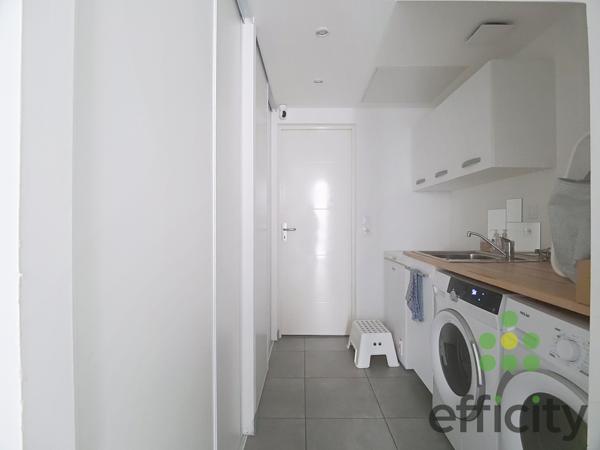 Maison
         5 pièces
        - 129 m² Exclusivité 215 000 € *