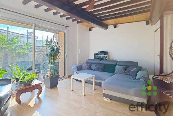Maison
         5 pièces
        - 129 m² Exclusivité 215 000 € *