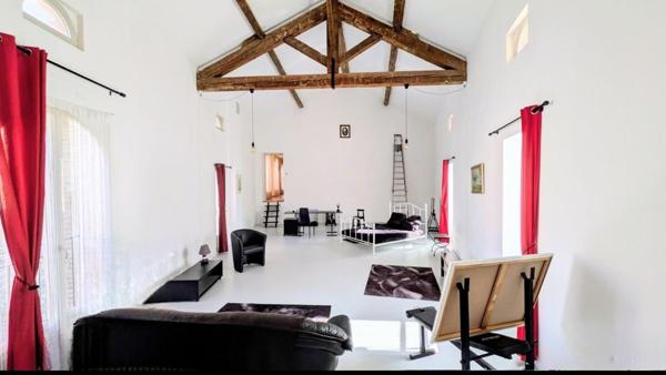 308 m² hab- 913 m² Terrain- Loft 90 m²- Piscine