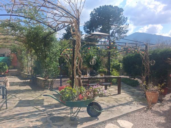 308 m² hab- 913 m² Terrain- Loft 90 m²- Piscine
