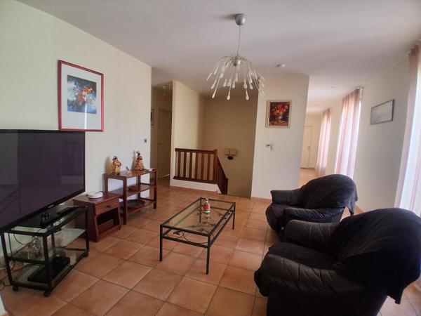 308 m² hab- 913 m² Terrain- Loft 90 m²- Piscine
