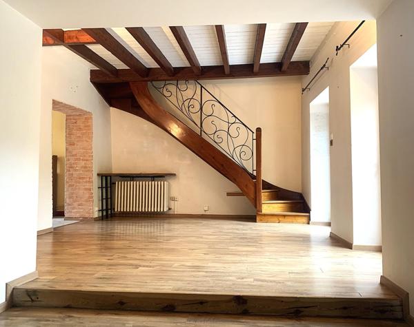 Maison de ville 4 chambres idéalement située à Sonnaz avec jardinet