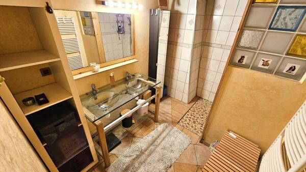 Maison de ville 4 chambres idéalement située à Sonnaz avec jardinet