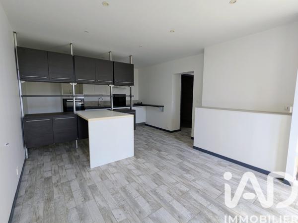 Immeuble à vendre 146 m² Cheny