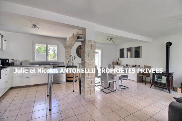 Maison 5 pièce(s) 92 m2, 3 chambres, garage et jardin