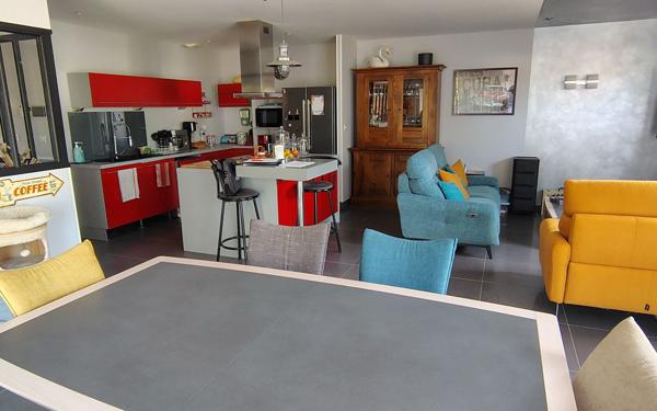 Maison à vendre    4 pièces •  Étaules