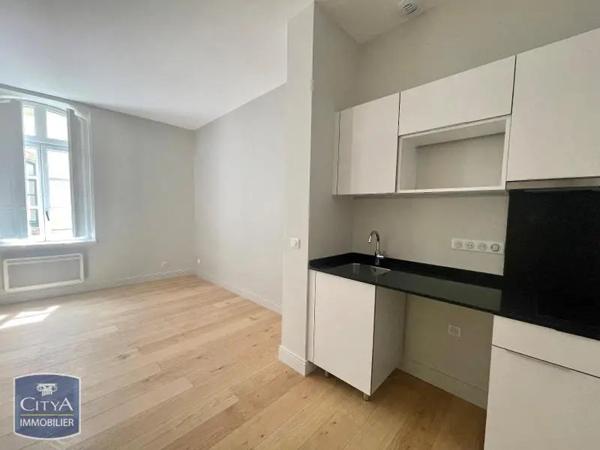 Appartement à louer 1 pièce 23.25m² Narbonne (11100)