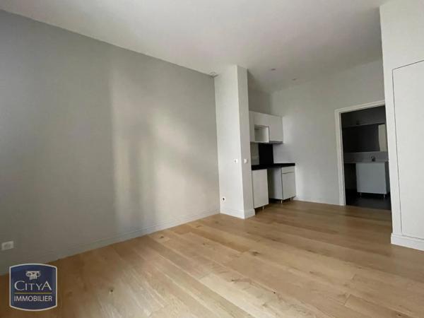 Appartement à louer 1 pièce 23.25m² Narbonne (11100)