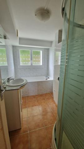 Maison - 10 pièces - 188 m²