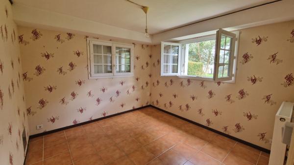 Maison - 10 pièces - 188 m²