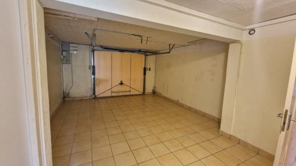 Maison - 10 pièces - 188 m²