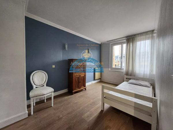 Location Appartement 4 pièces 80 m2 à Saint-Maur-des-Fossés