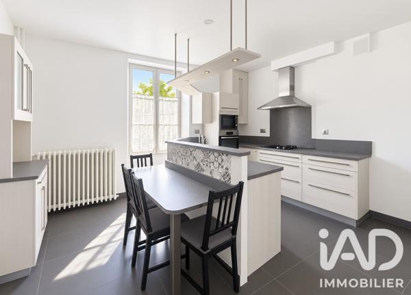 Maison à vendre 5 pièces 166 m² Beaugency