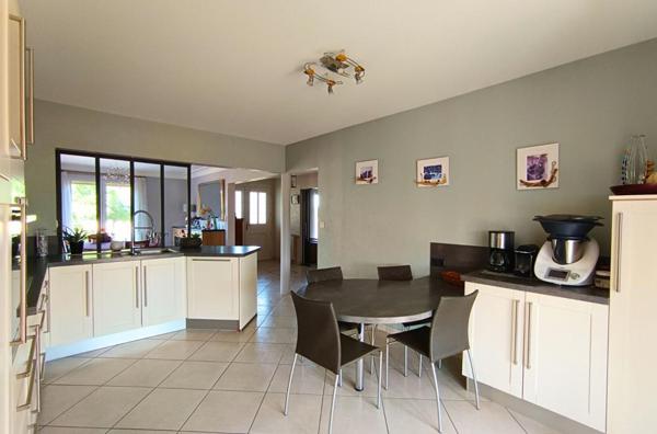 Maison Saint Laurent Des Autels 7 pièce(s) 146 m2