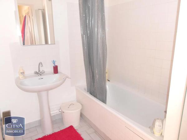 Appartement à louer 3 pièces 64.09m²