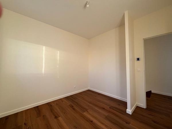 Maison à louer de type 6 pièces avec jardin et piscine à Marseille quartier Saint Barnabé (13012)