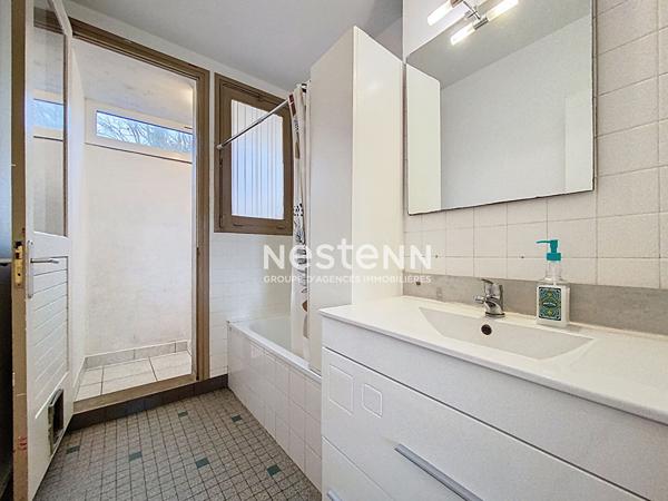 Appartement 57m², une chambre, proche commodités et place Saint Michel à pied