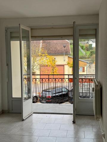Avanne Appartement T3 de 45 m2 avec balcon et cave