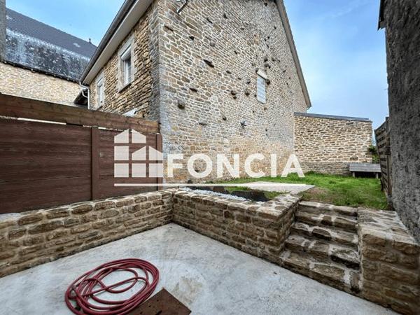 Location Maison 5 pièces 100 m² - 11 RUE DE L'EGLISE Omicourt 08450