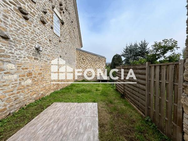 Location Maison 5 pièces 100 m² - 11 RUE DE L'EGLISE Omicourt 08450